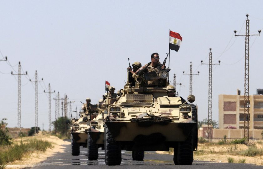 الجيش المصري يطهر سيناء من الإرهاب
