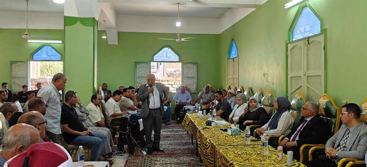 جانب من الندوة