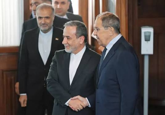 وزير الخارجية الإيراني ونظيره الروسي