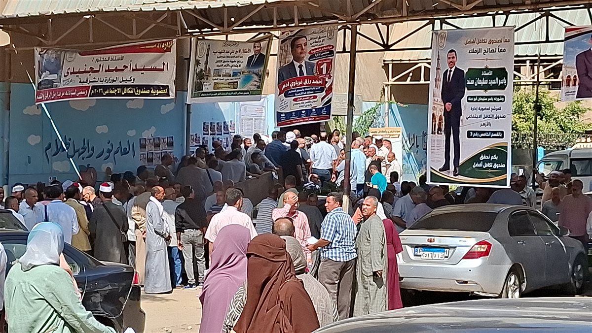 جانب من التصويت بالانتخابات