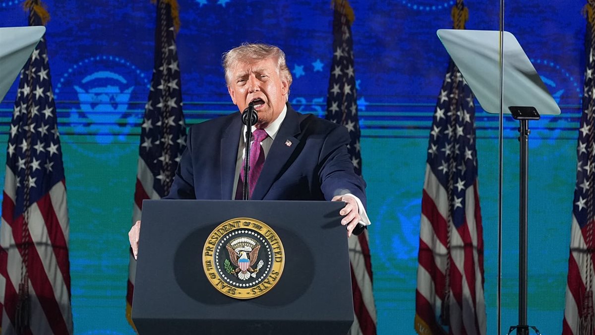 الرئيس الأمريكي دونالد ترامب