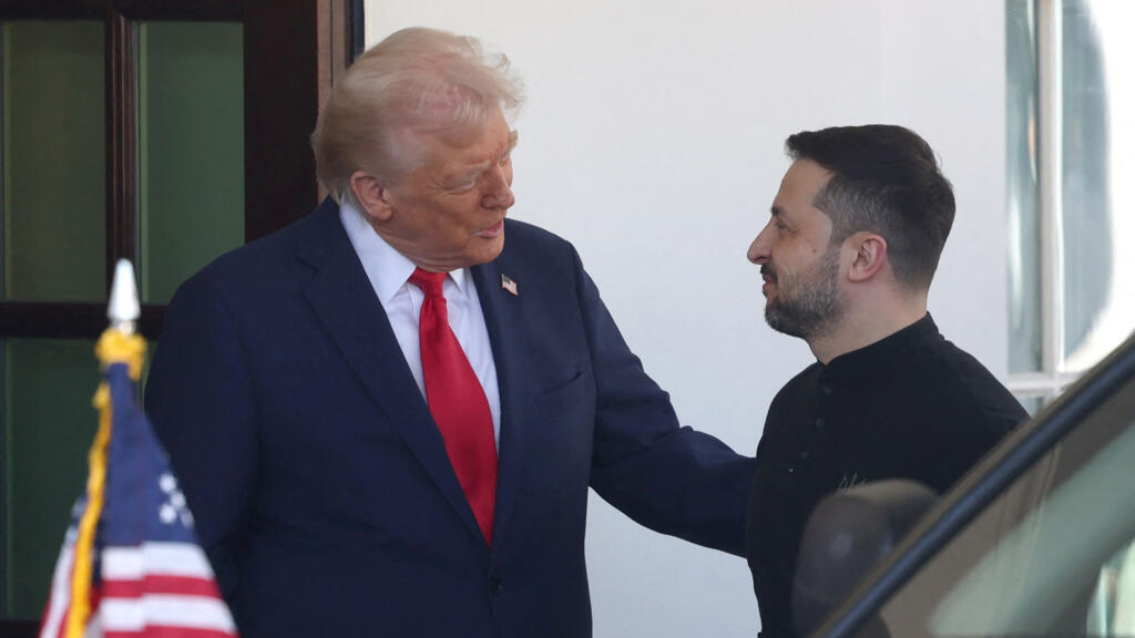 الرئيس الأمريكي ونظيره الأوكراني