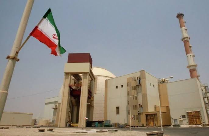 إيران