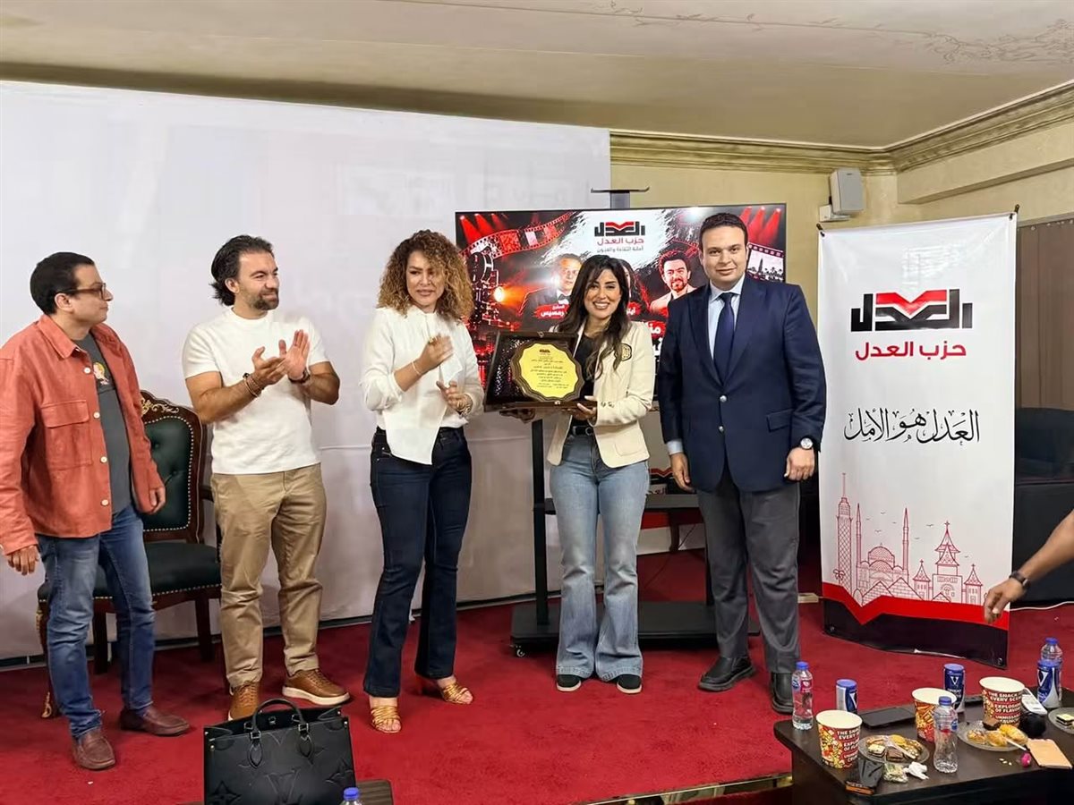 ألفت عمر و آيتن عامر و شريف رمزي