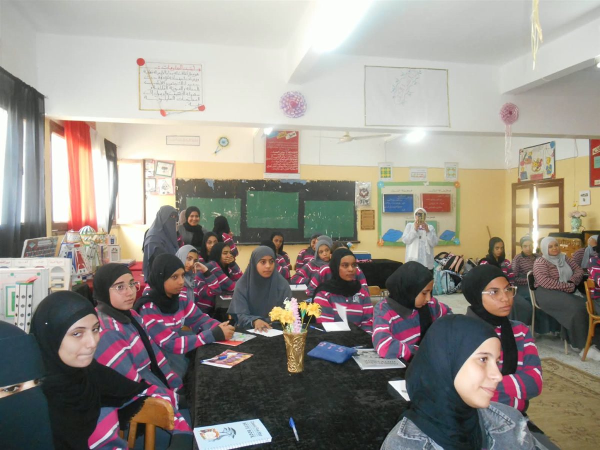 الندوات
