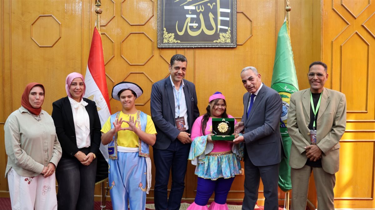اللقاء