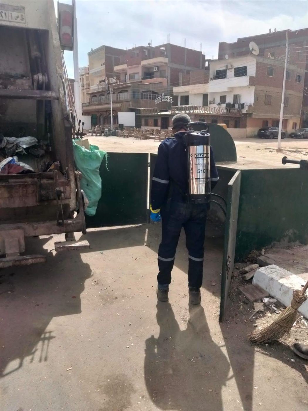 جانب من أعمال التطهير