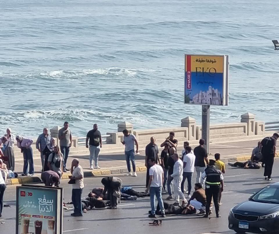 حادث ميكروباص كورنيش الشاطبي بالإسكندرية
