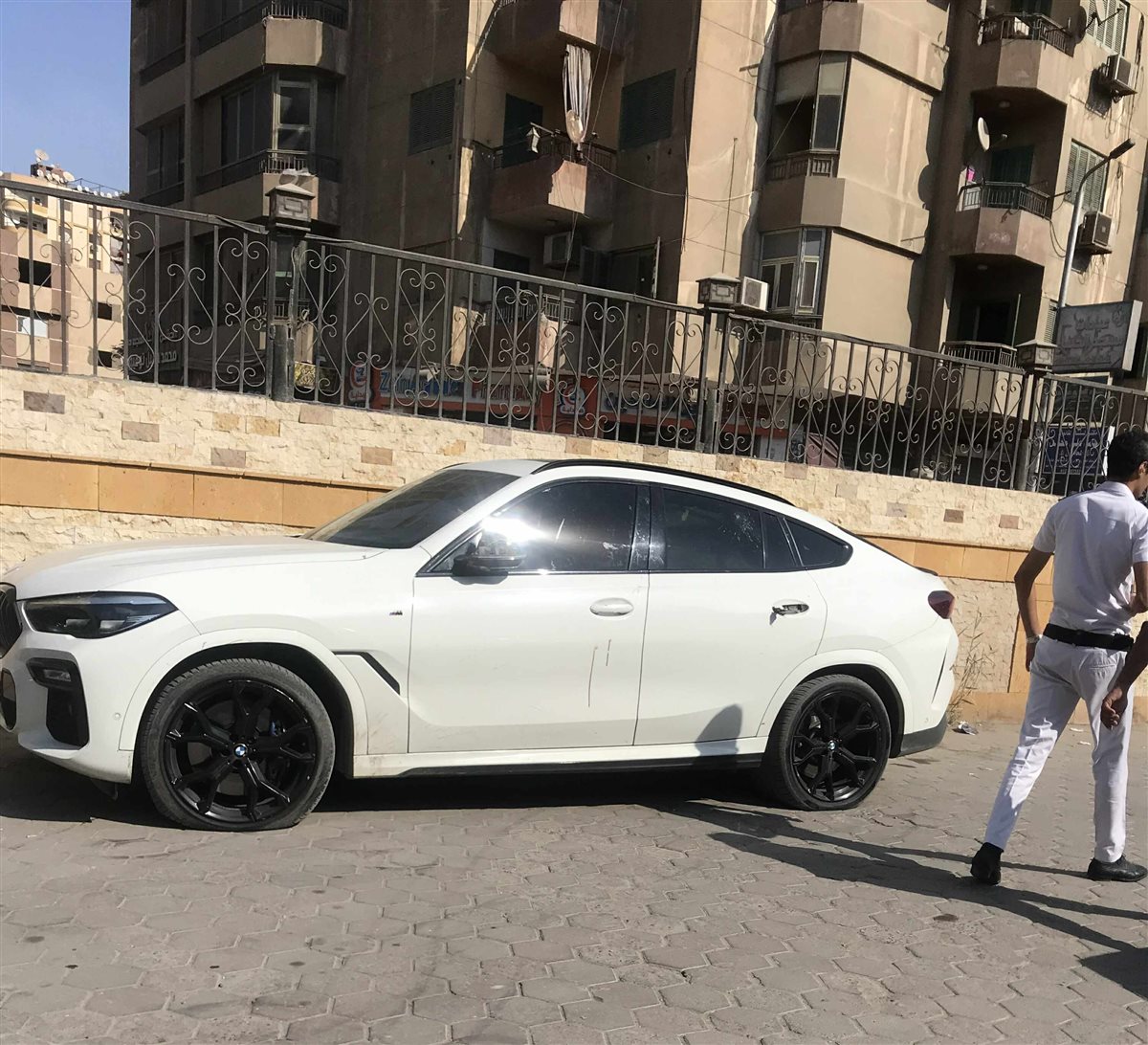 سيارة عصام صاصا 