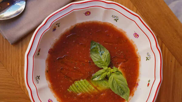 شوربة الطماطم