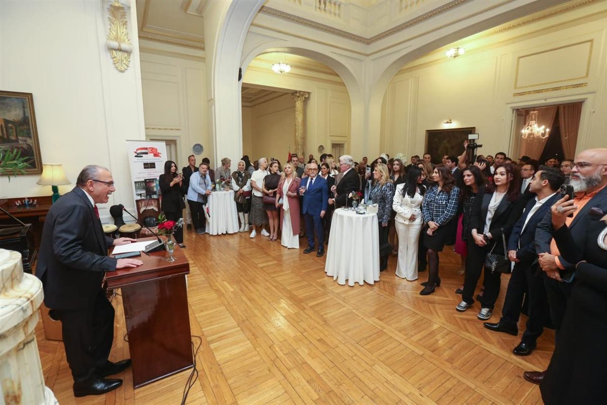 السفير التركي يشيد بالسينما المصرية