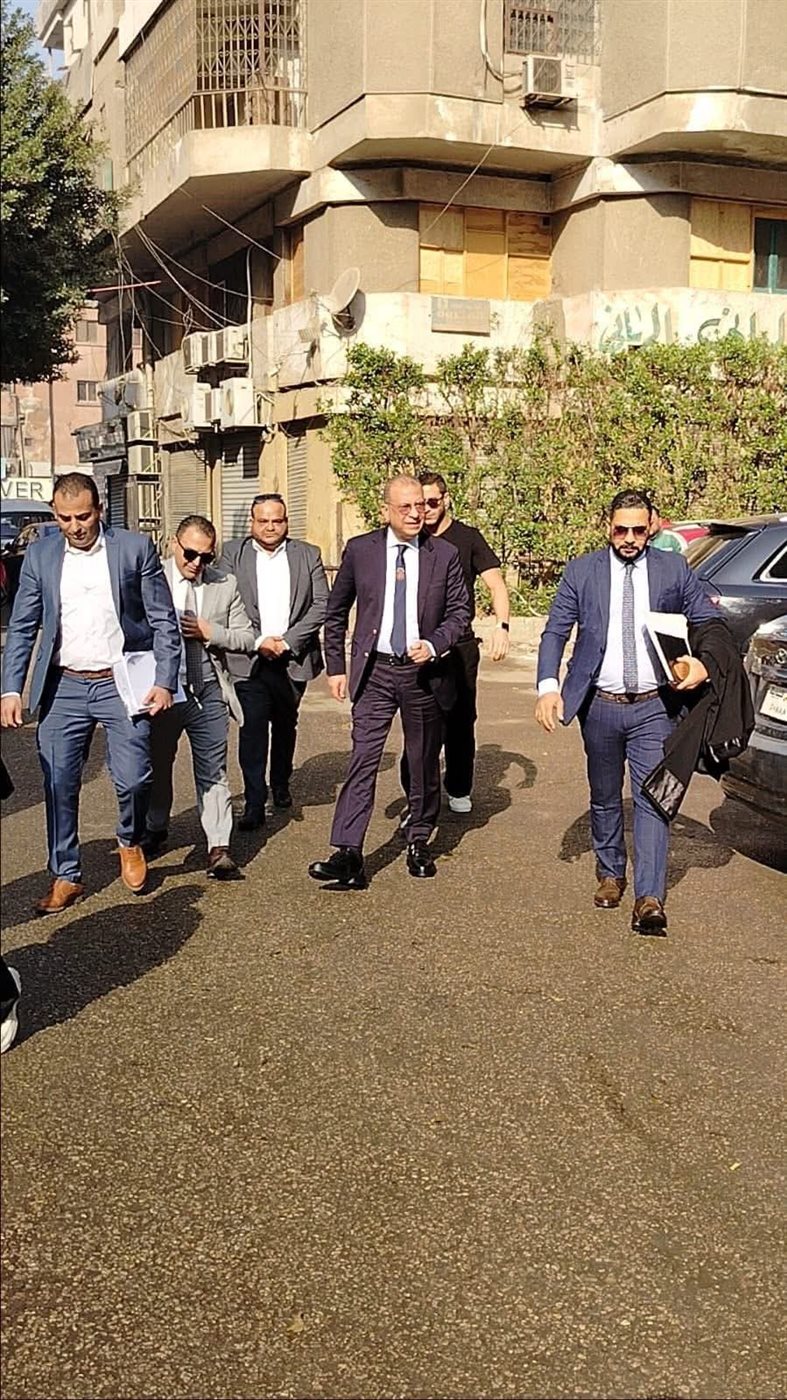 لحظة وصول رمضان صبحي 