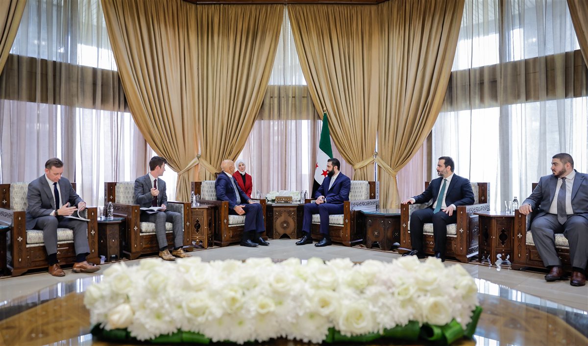 الرئيس السوري والمبعوث الأميركي توم باراك&nbsp;