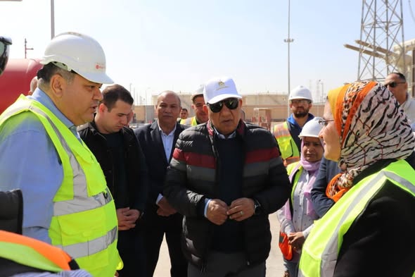 وزير الكهرباء