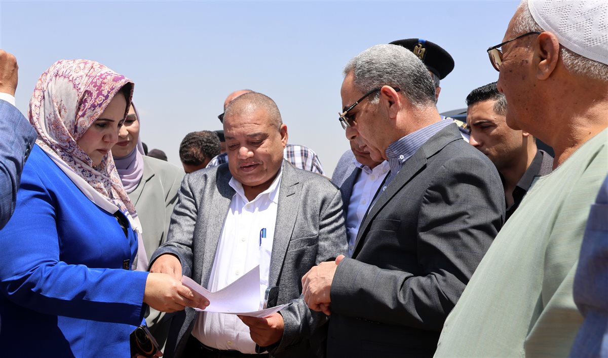 جولة محافظ الإسماعيلية بالقصاصين