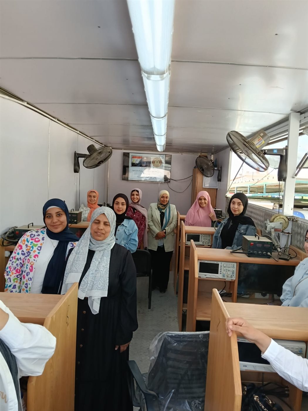 جانب من فاعليات الندوة