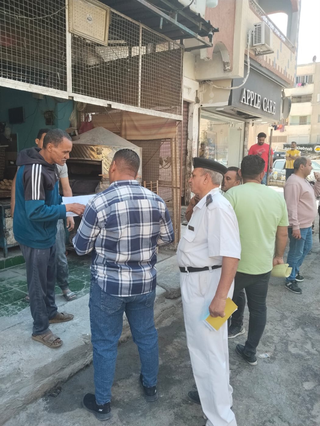 تنفيذ مبادرة شارع منظم ورصيف آمن بالإسماعيلية&nbsp;