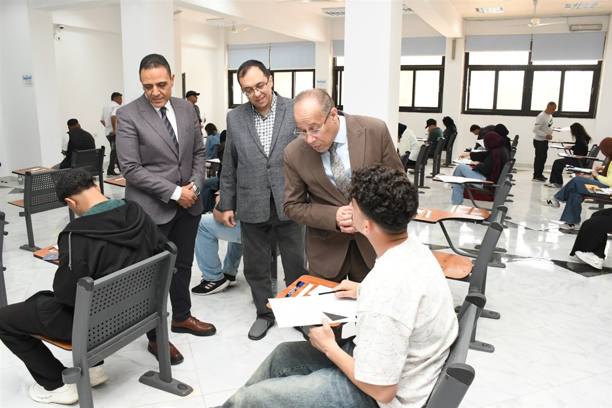 الامتحانات بجامعة قناة السويس&nbsp;