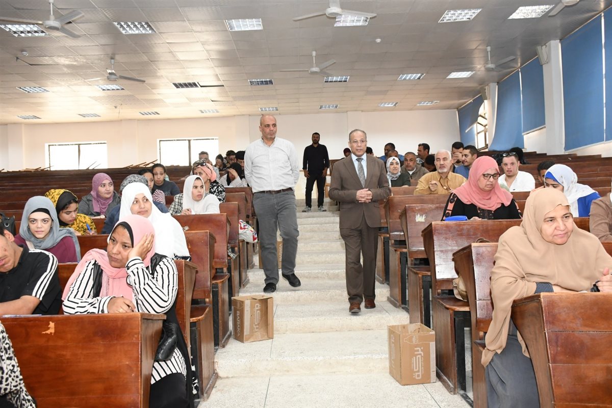 الامتحانات بجامعة قناة السويس&nbsp;