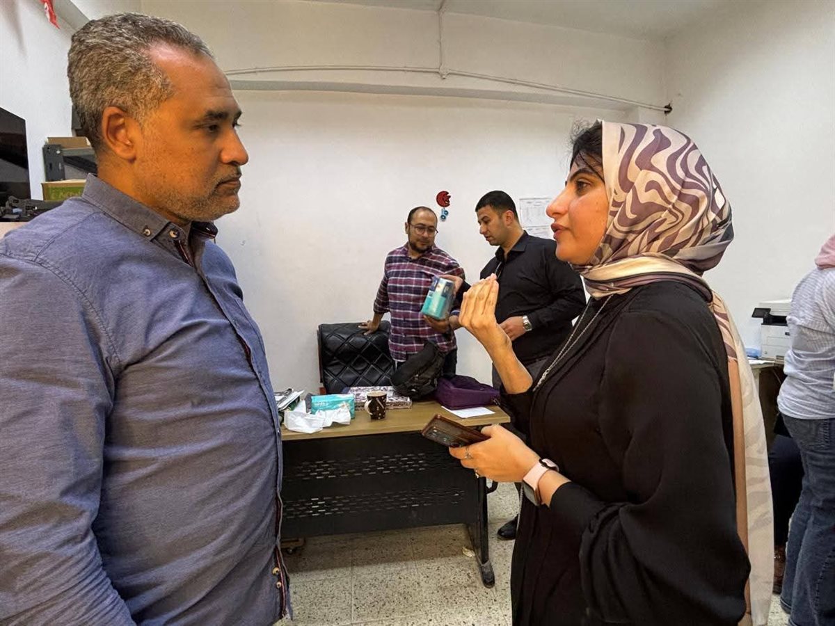 جولة مدير فرع الرعاية الصحية بمخازن الإمداد