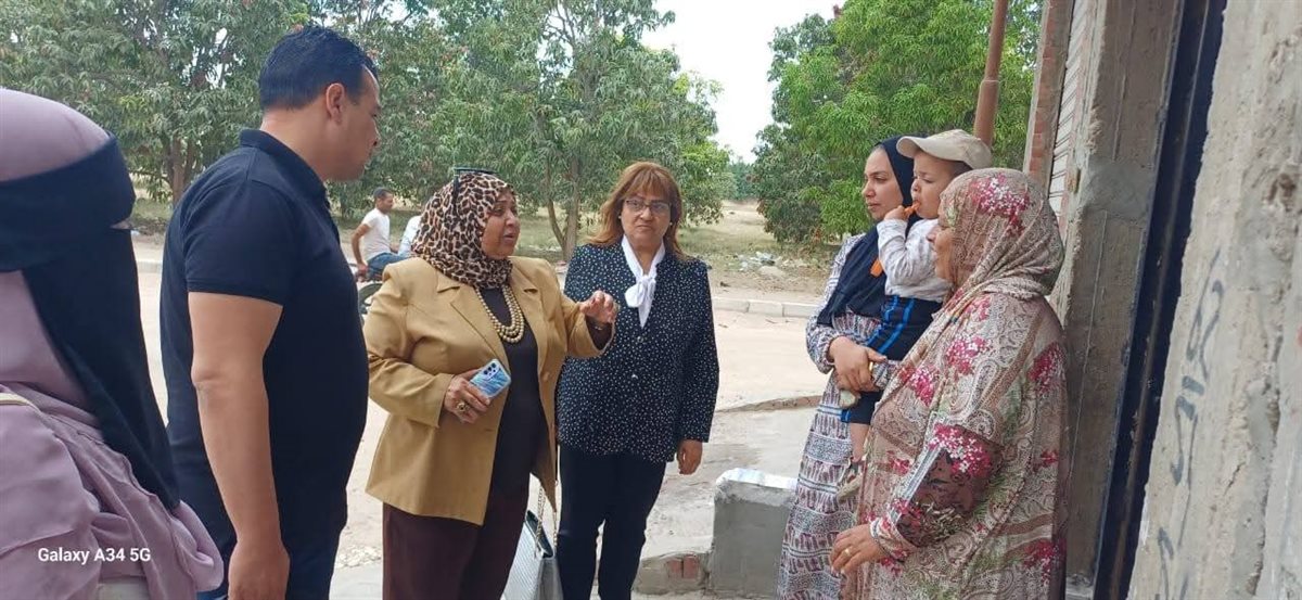 جانب من حملة طرق الأبواب في محافظة الإسماعيلية&nbsp;