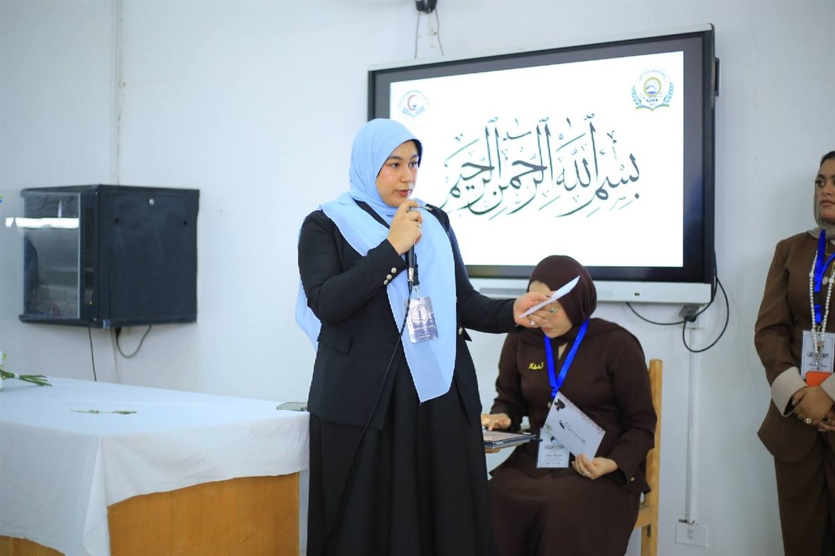 مناقشة مشروعات الطلاب