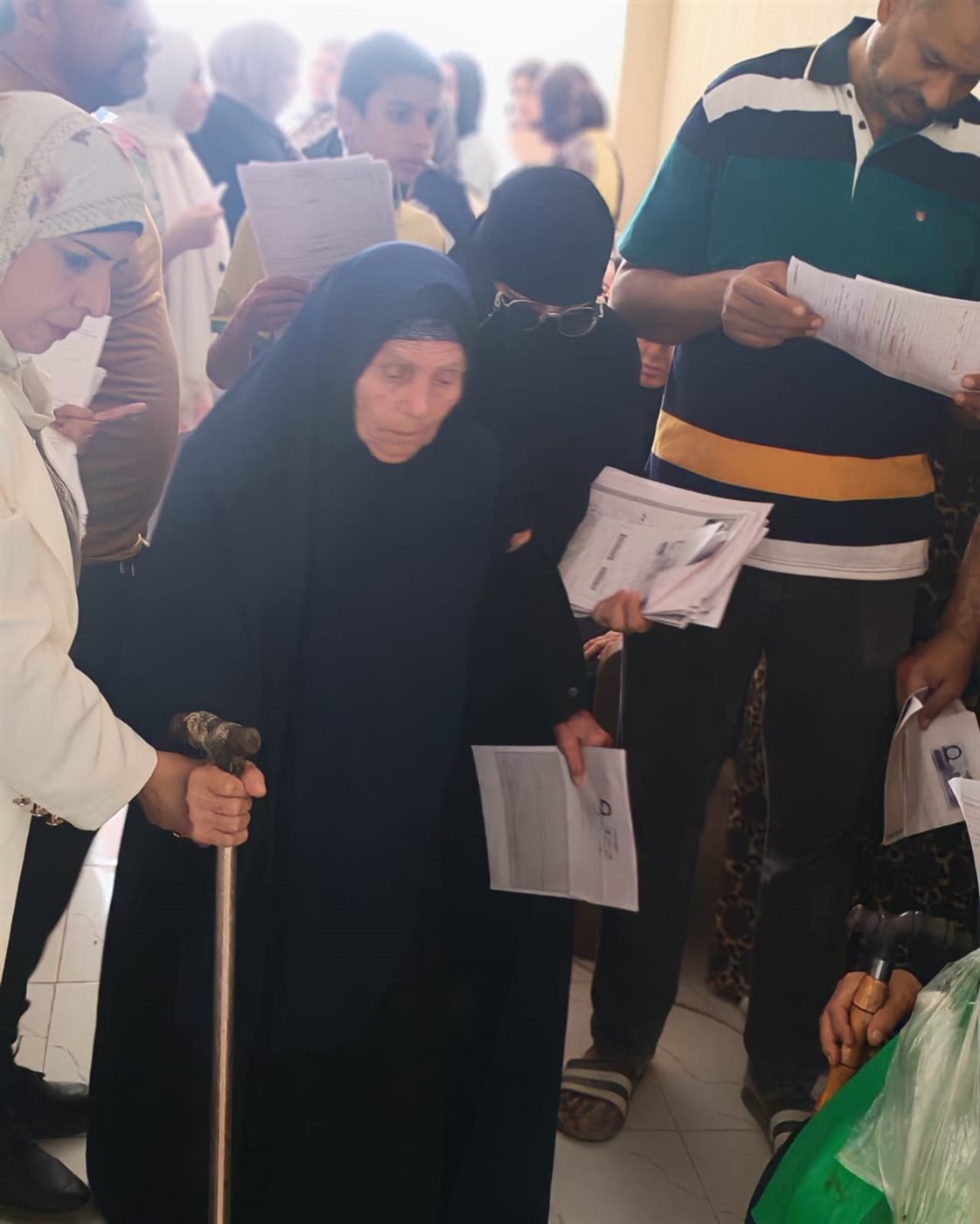 إقبال السيدات على التسجيل&nbsp;