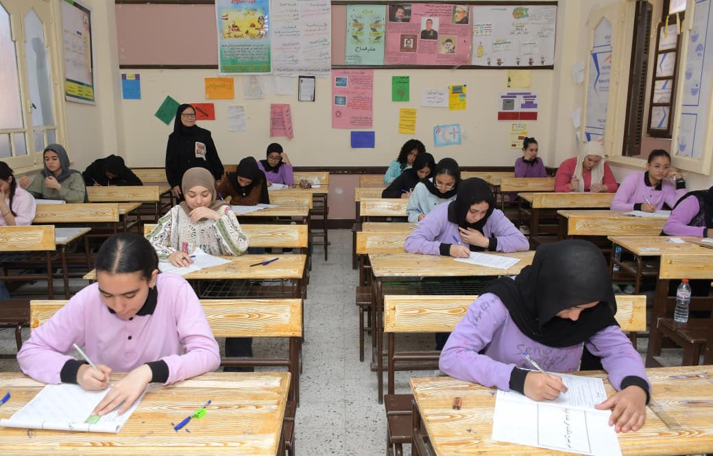 امتحان اللغة العربية للشهادة الإعدادية 2026 محافظة القاهرة