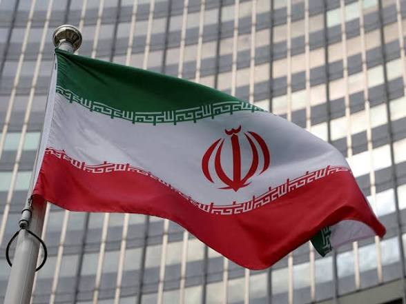 إيران