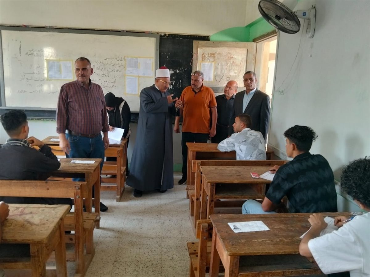 جولة رئيس منطقة الإسماعيلية الأزهرية وموفد قطاع المعاهد