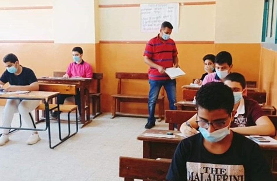 طلاب الدبلومات الفنية