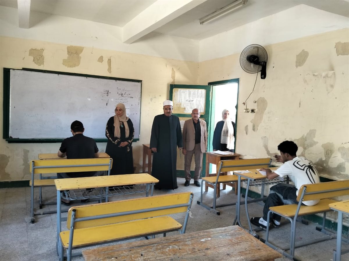 جولة موفد قطاع المعاهد ورئيس منطقة الإسماعيلية الأزهرية