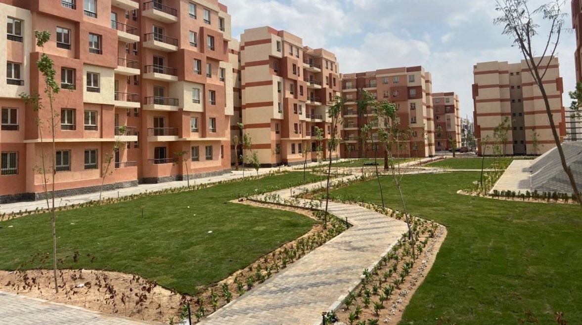 شقق الإسكان