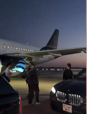الشامي بـ مطار ليبيا