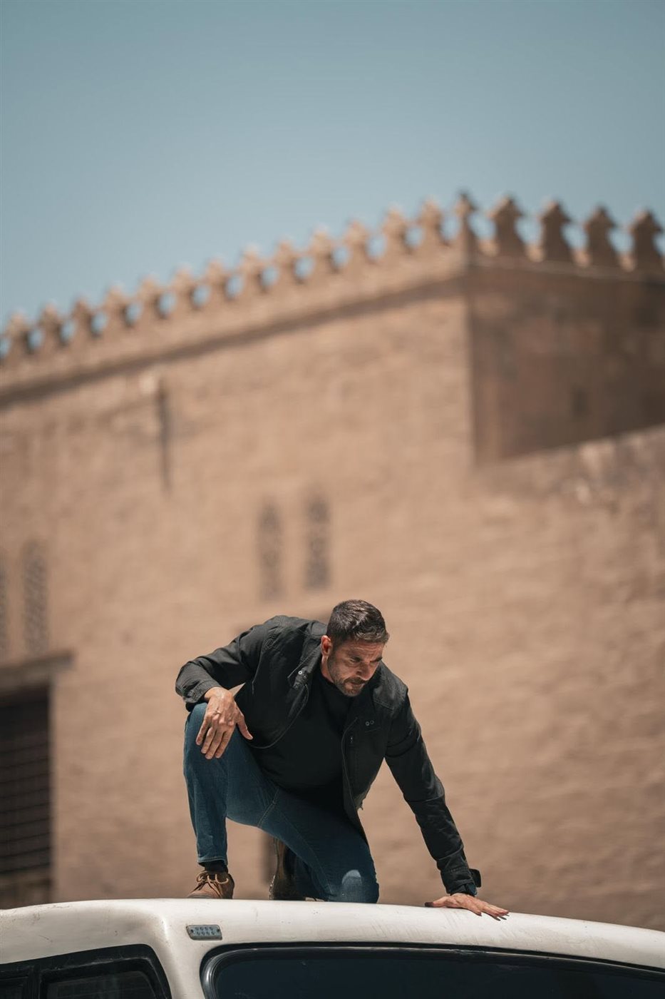 الفنان أحمد عز