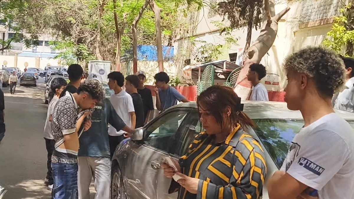 طلاب الشهادة الإعدادية