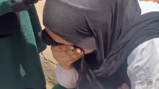 بكاء طلاب الثانوية العامة بعد امتحان الكيمياء 2026