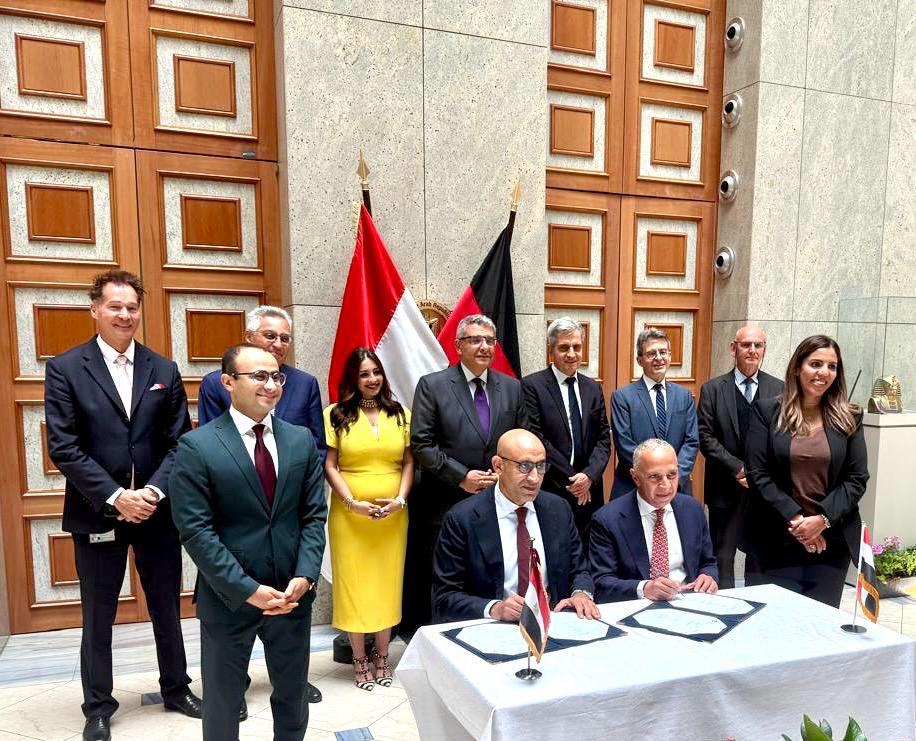 وزير التعليم يوقع بروتوكول تعاون مع مؤسسة السويدي لإنشاء وتطوير 8 مدارس مصرية ألمانية للتكنولوجيا التطبيقية
