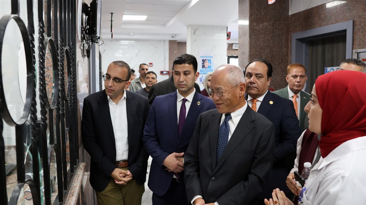 جانب من اللقاء بين الجانبين