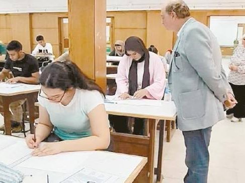 طلاب الثانوية العامة&nbsp;