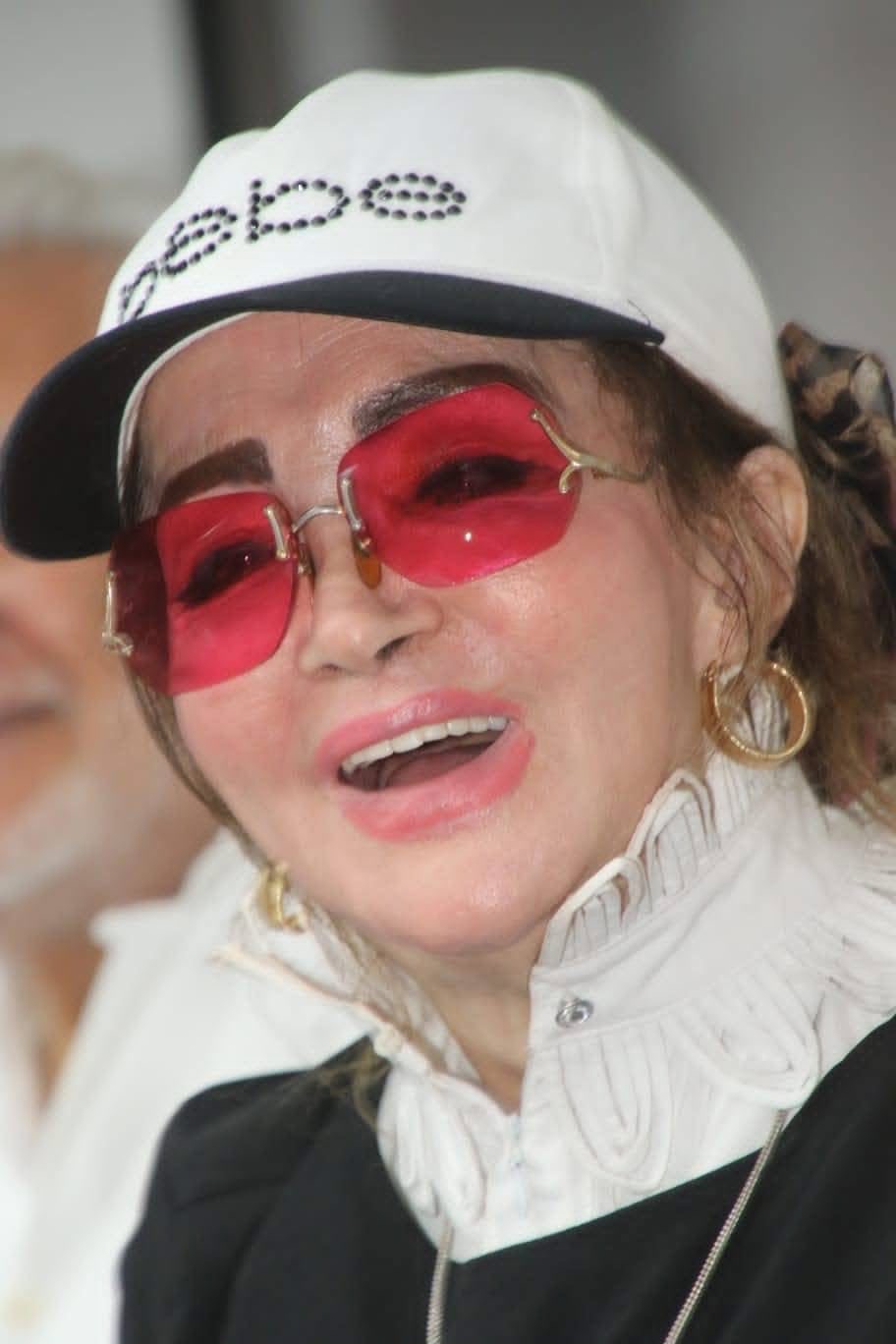 الفنانة شهيرة