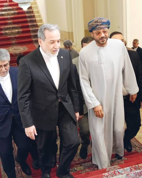 وزير الخارجية الإيراني ونظيره العماني&nbsp;