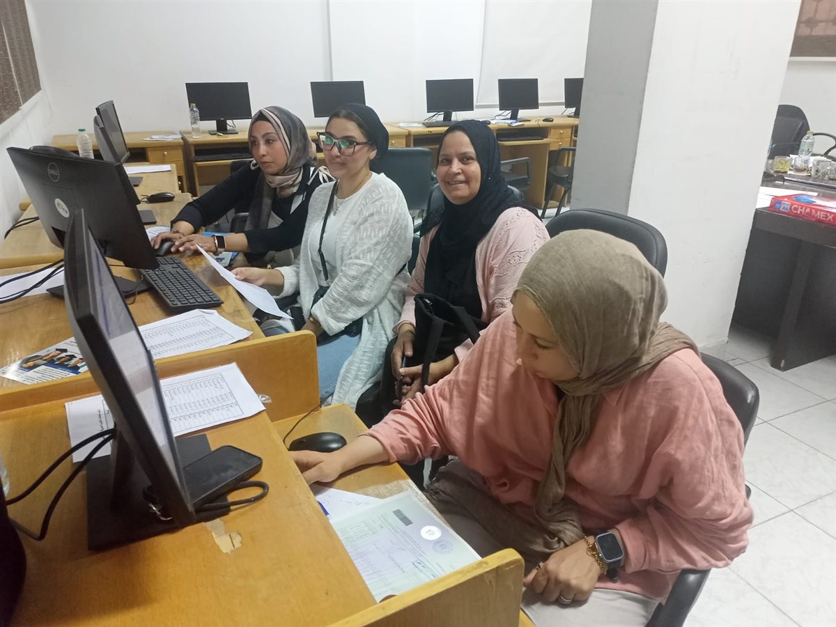 جانب من استقبال الطلاب بمكتب التنسيق