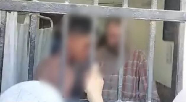 فيديو مشاجرة معلم وطالب داخل مدرسة منيا القمح الصناعية