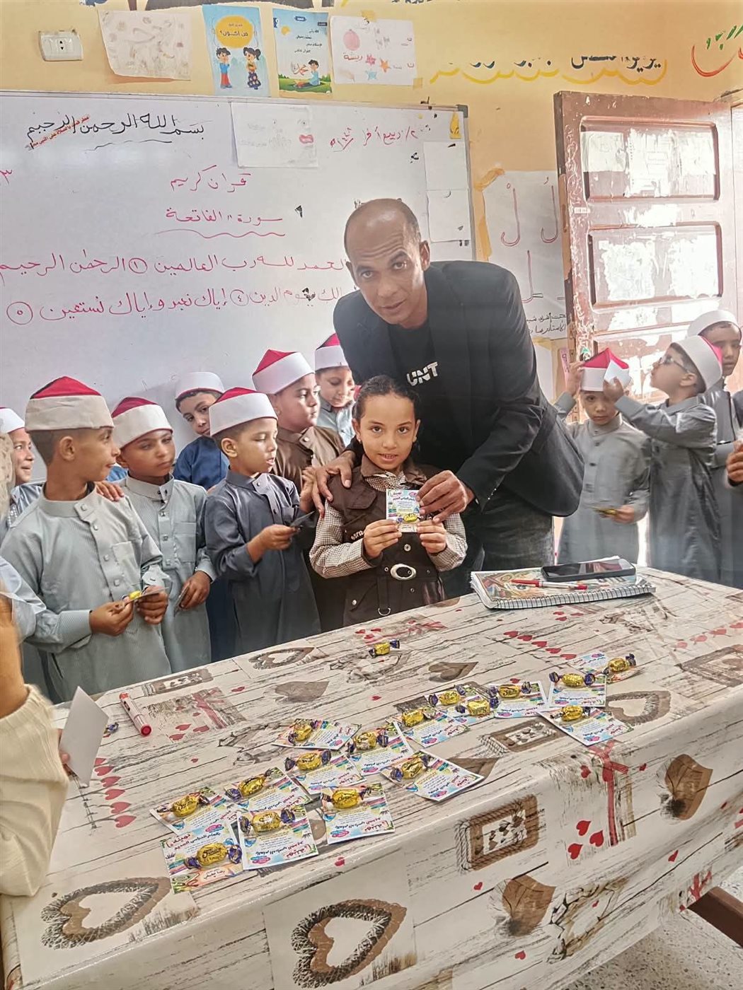 جانب من استقبال الطلاب