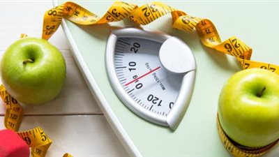 لقاح سحر في حليب البقر.. هل أصبح حلم فقدان الوزن حقيقة؟  