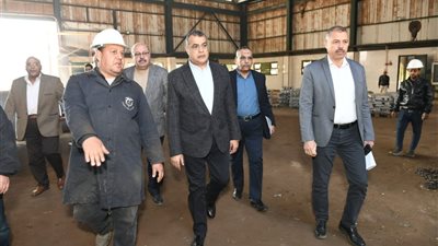 وزير الدولة للإنتاج الحربي يتفقد مصنع 999 الحربي 