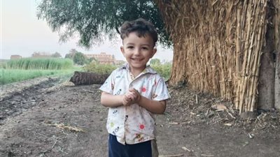 لدغه ثعبان أثناء اللهو .. التحريات تكشف لغز وفاة الطفل زين بأوسيم 