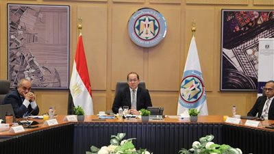وزير المالية يلتقي بشركاء محليين ودوليين لتعزيز المشاركة المجتمعية في الموازنة العامة 