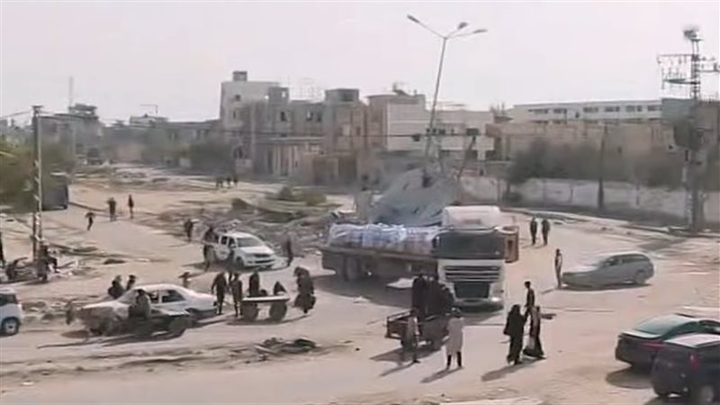 دخول 200 شاحنة مساعدات